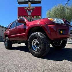 17x8.5 KMC Machined Black Wheels And Tires 35/1250/17