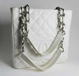 Coco Chanel White Quilted Shoulder Shopping Bag