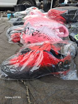 Soccer cleats