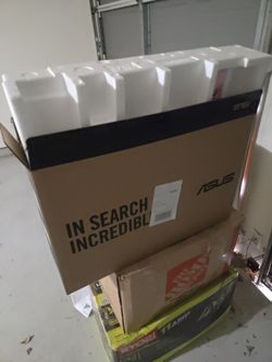 Working 32 inch pc monitor