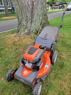 Honda equipped Husqvarna AWD-Self-propelled- Fully serviced