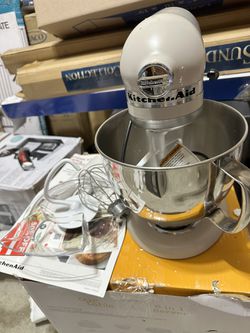 2) KitchenAid Deluxe 4.5 Quart Tilt-Head Stand Mixer, Silver (KSM88SL)  BRAND NEW! for Sale in San Antonio, TX - OfferUp