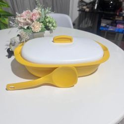 Tupperware 
