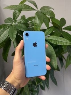iPhone XR - Unlocked - 64GB