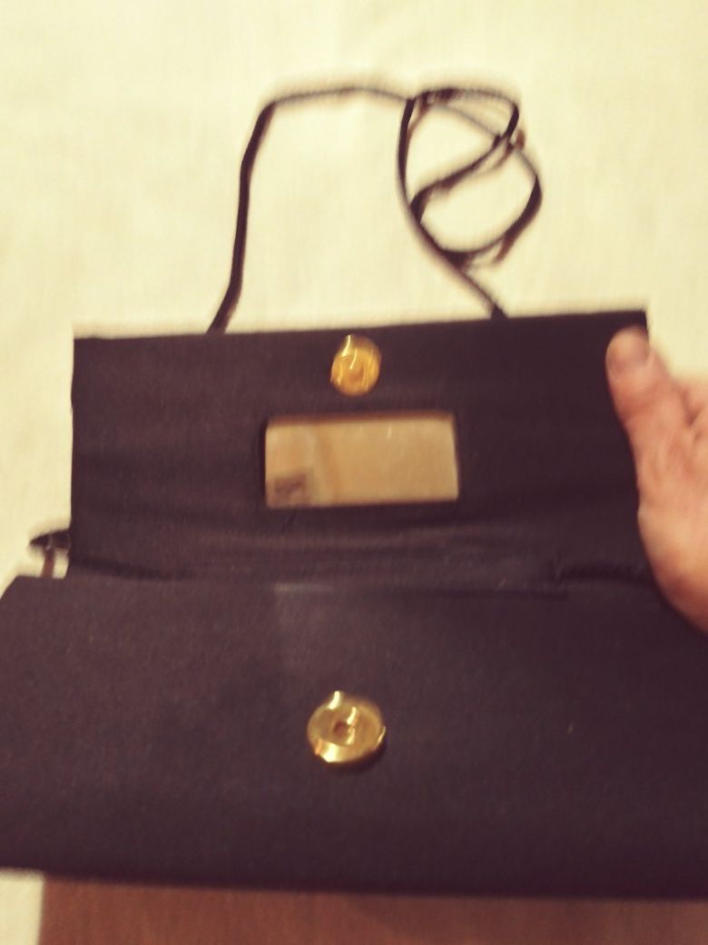 Vintage clutch with shoulder strap