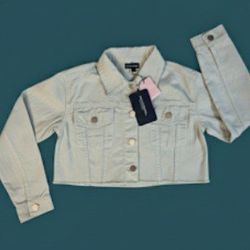 NWT, PrettyLittleThing Woman's Light Blue Jean Jacket. Size 2. 