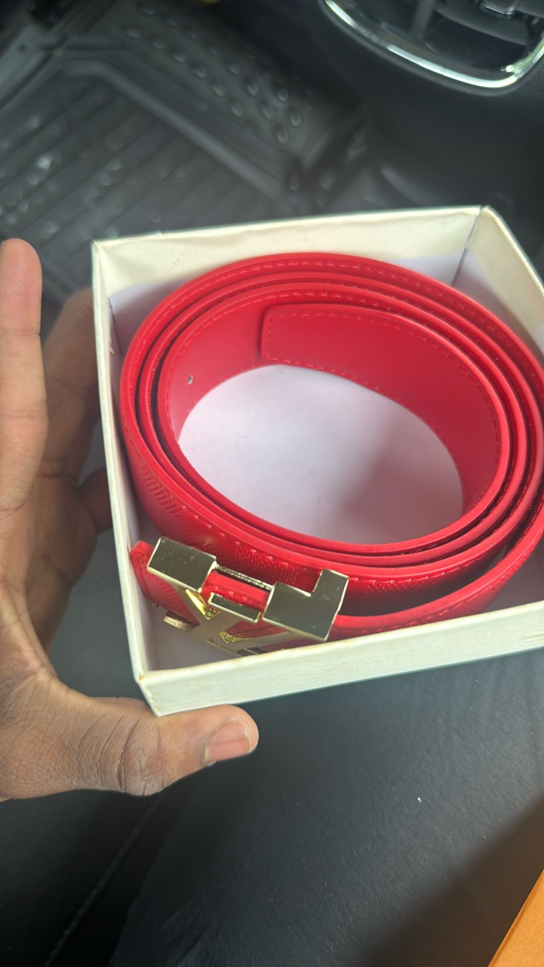 Lv Belt