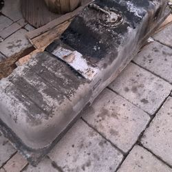 C10  Fuel Tank 