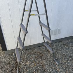Free Pool Ladder