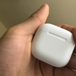 AirPod 4 