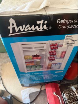 Mini avanti refrigerator