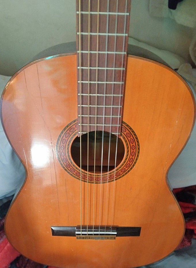 Pick Up Today ! $150 OBO YAMAHA G-60 CLASSICAL ACOUSTIC GUITAR 60’s - 70’s NATURAL