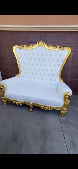 Thrown chair