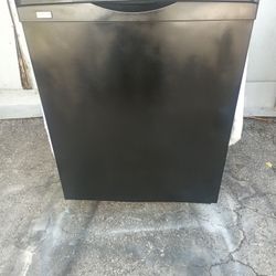 Kenmore dishwasher door  black color in side stainless steel