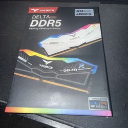 TEAMGROUP T-Force Delta RGB DDR5 32GB Kit (2x16GB) 6400MHz