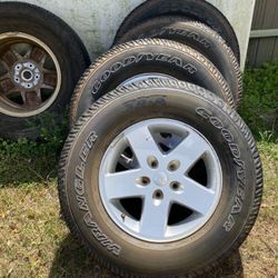 (5) Jeep Wrangler Wheels And Tires 17"