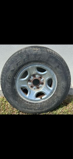 Rim and tire - 255/70/16 (1 rim and tire)