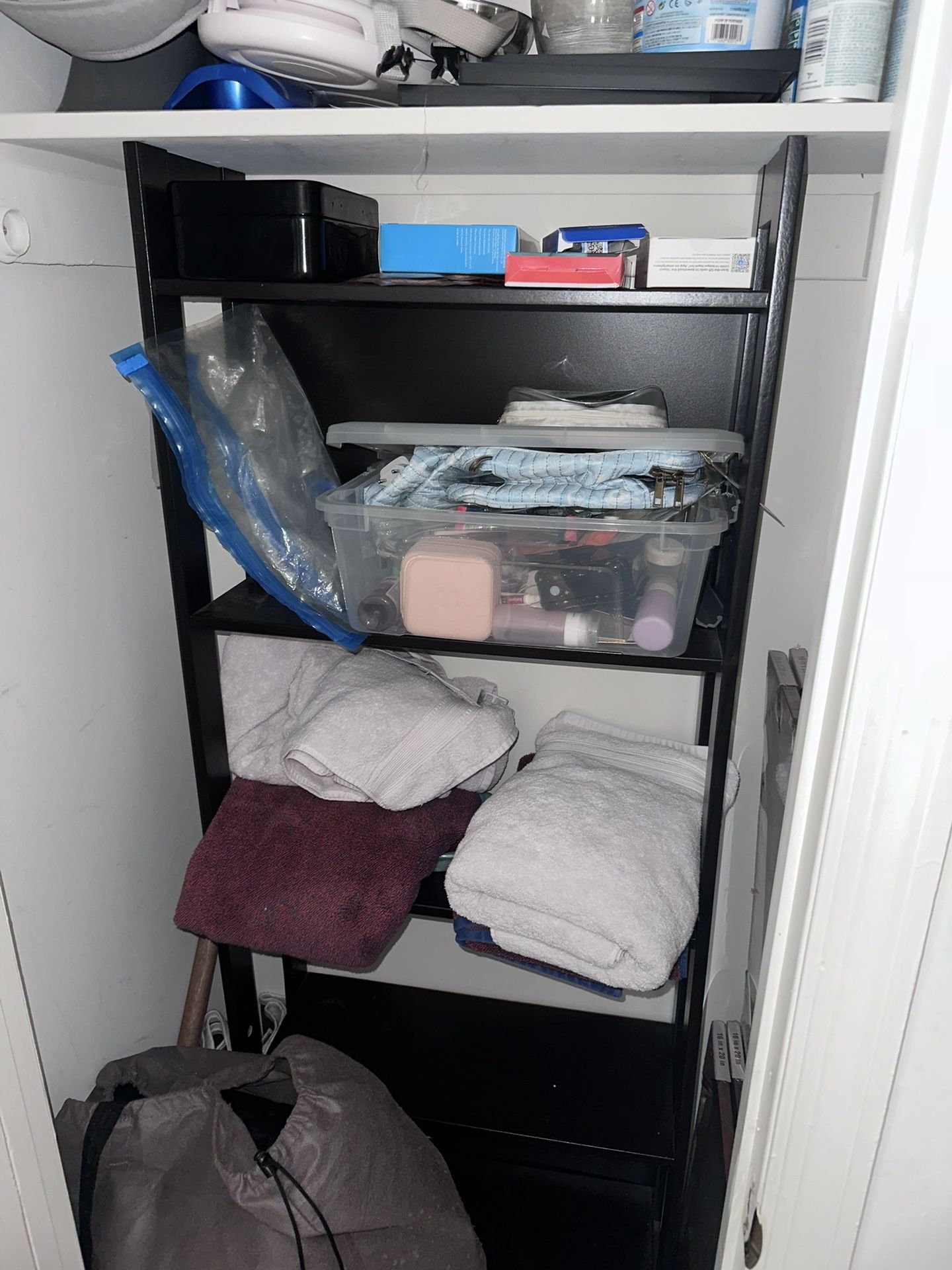 Free IKEA Shelves