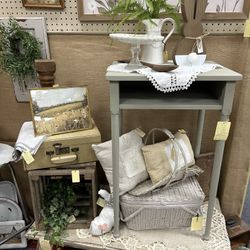 Vintage Spring Decor And Furniture 