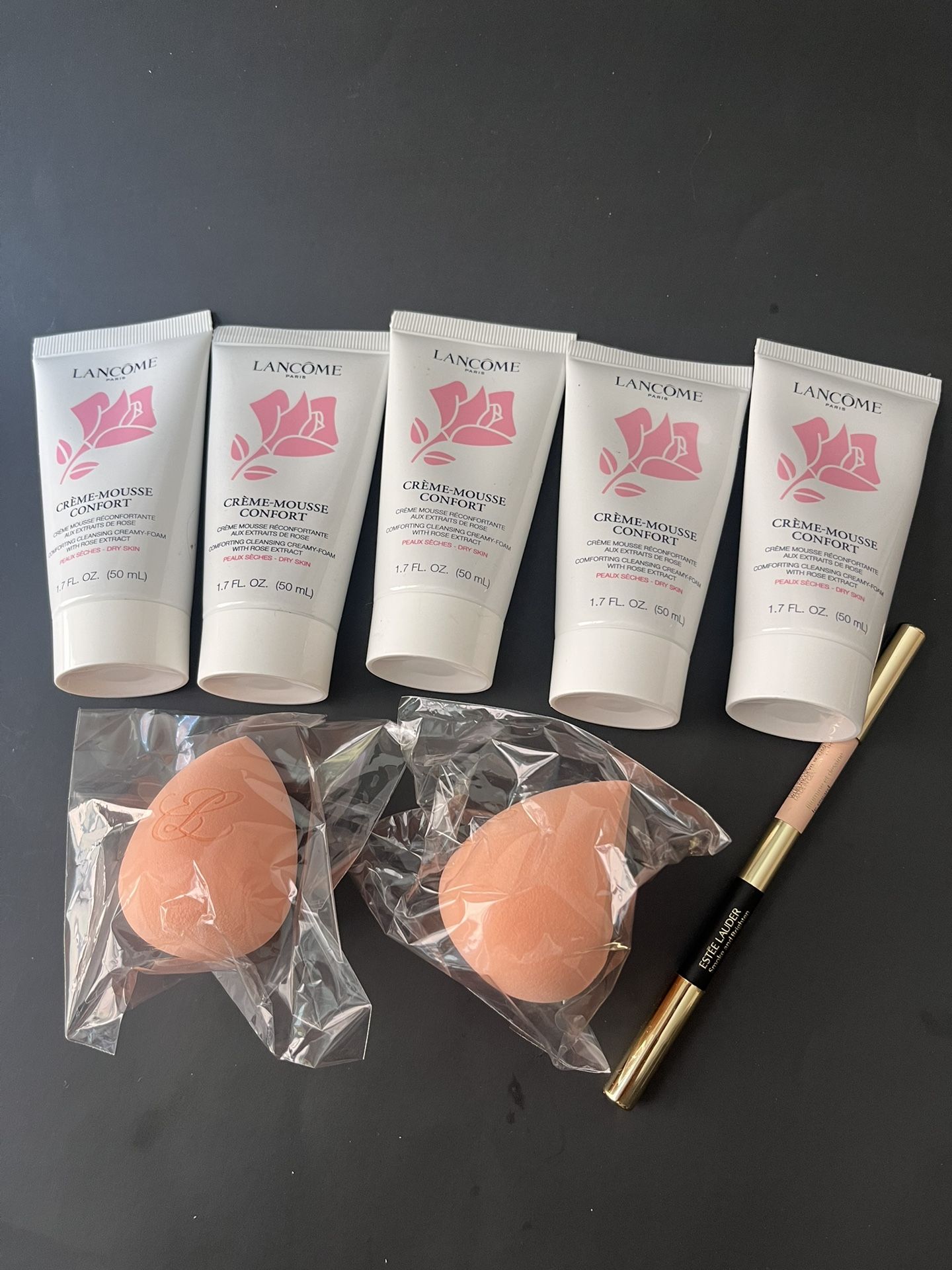 Cosmetic Bundle