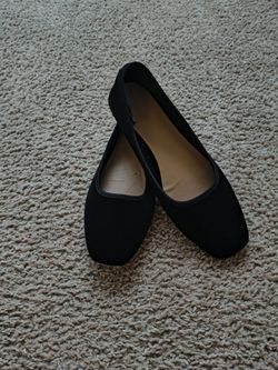Black velvet flats