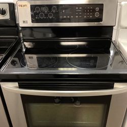 LG 30 in. 5 Burners Glass Top Electric Stove 