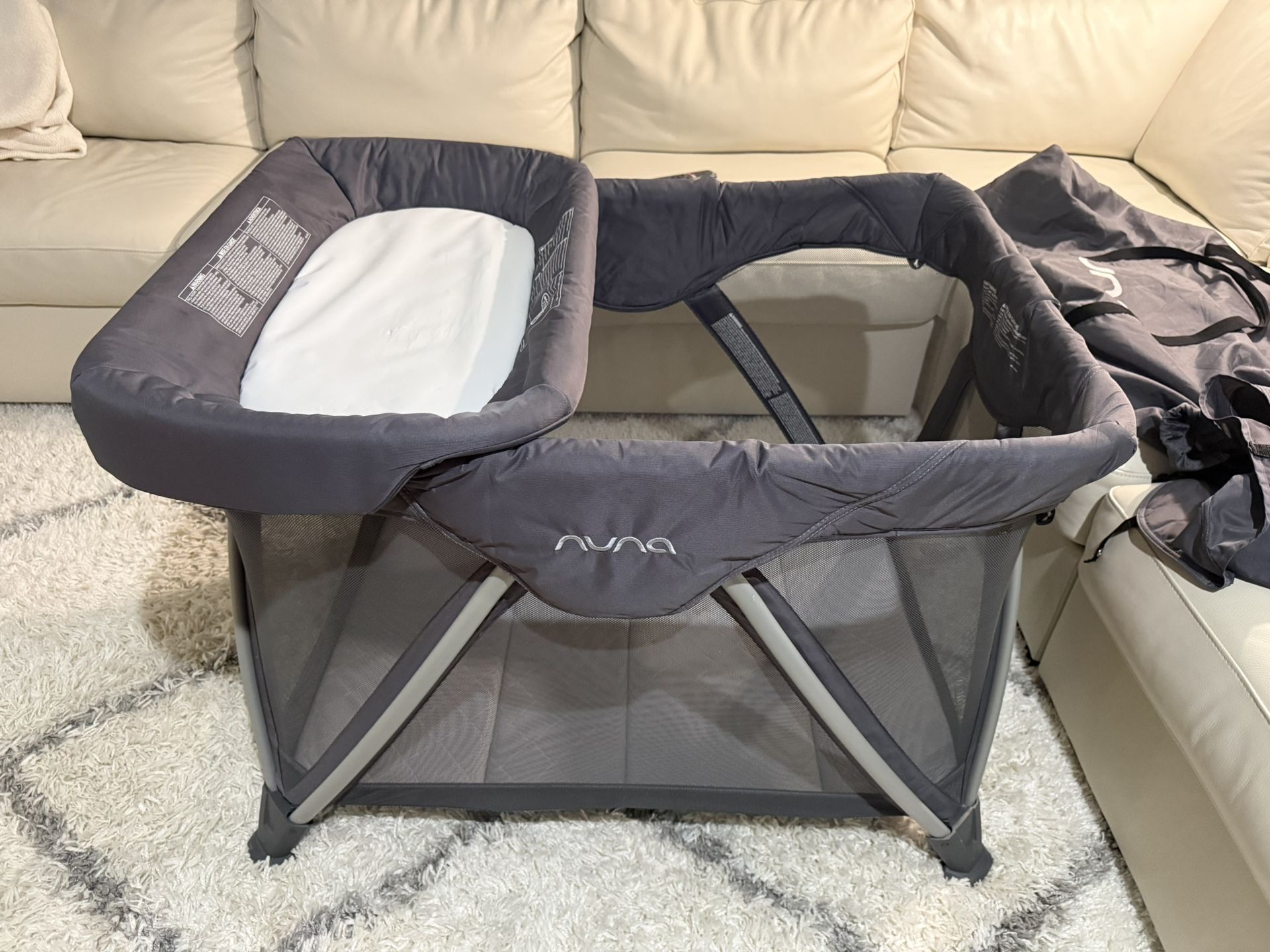 Nuna Travel Crib And Changing Station