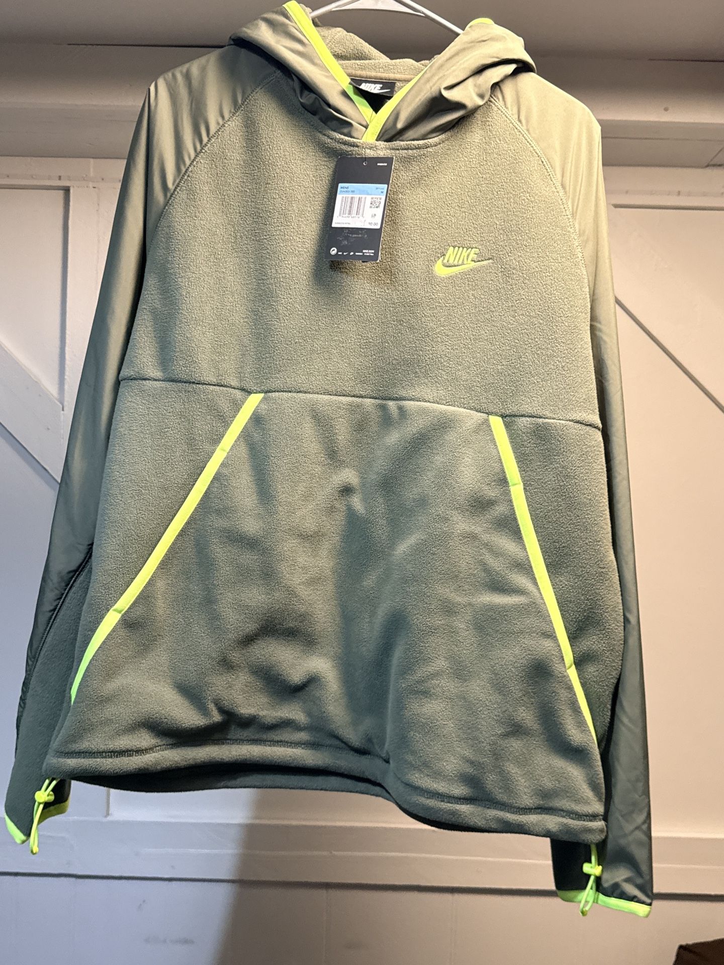 Nike Hoodie New Men’s Medium