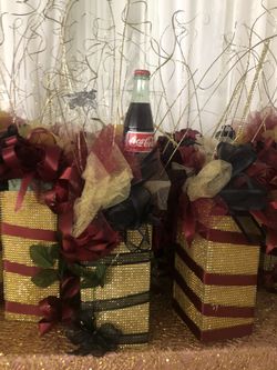 Set of 15 center pieces- Burgundy & Gold, Rockabily