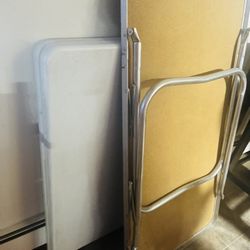 Folding Tables 