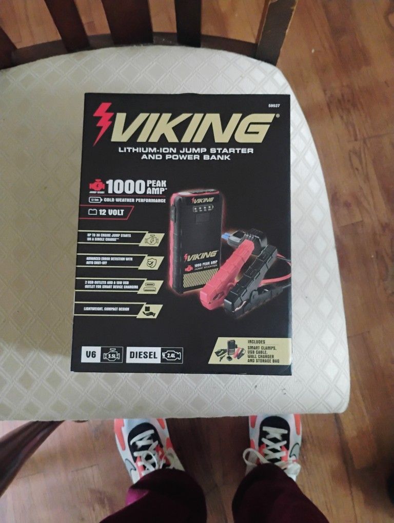 Viking Jumper Box