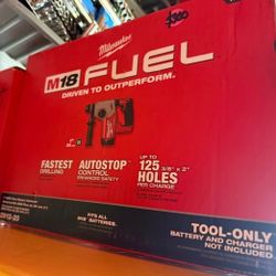 Milwaukee fuel SDs hammer drill new