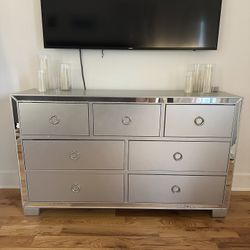 Mirrored Dresser & Nightstand Set