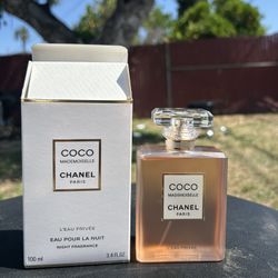 Coco De Chanel