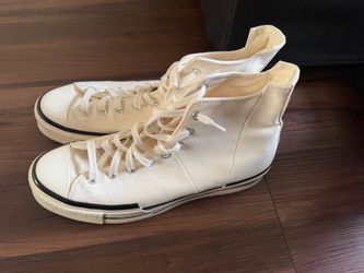 Men’s 11 women’s 13 converse shoes