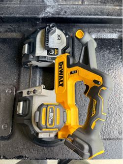 DEWALT 20-Volt MAX 3-3/8 in. Cordless Brushless Bandsaw (Tool-Only)