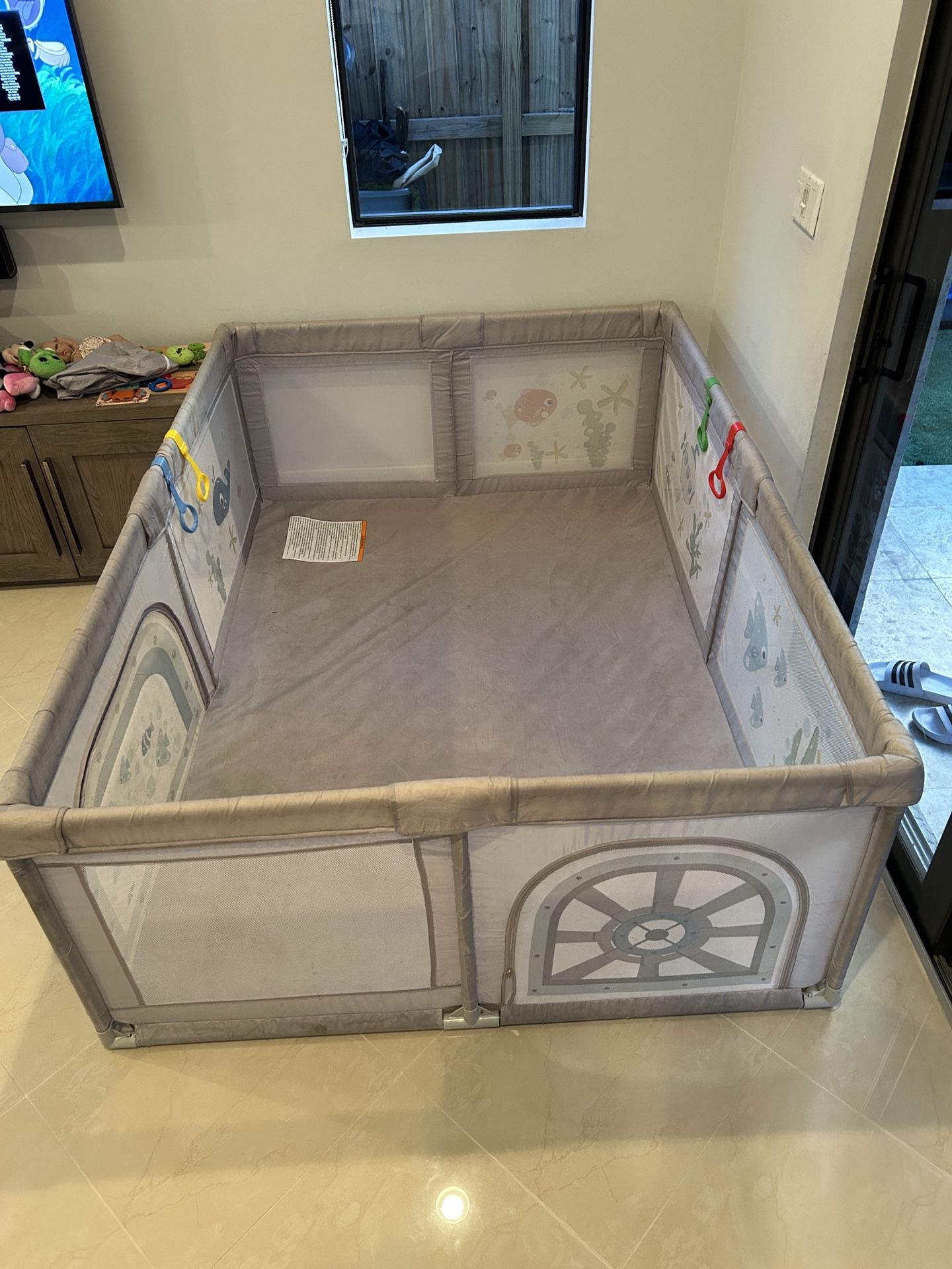 Costway 204cm x 147cm Large Baby Playpen with Pull Rings