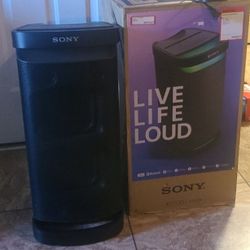 SONY XP700 Bluetooth Party Speaker/Guitar Amp/ And Karaoke Machine. $220 O.b.o