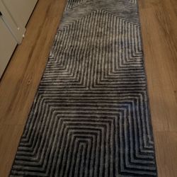 Surya Quartz Collection Hand-Tufted Runner Rug - 2'6" x 8'