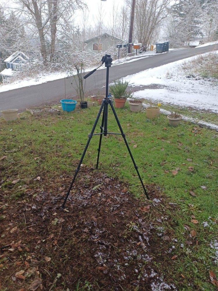 Pearstone Tripod