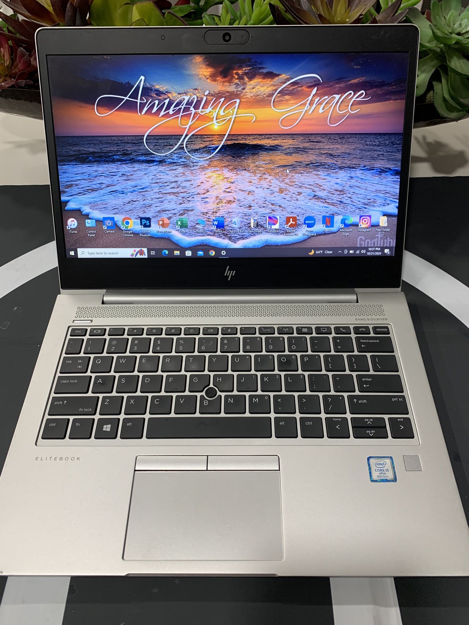 i5…i5…i5… HP ÉLITEBOOK model # 850-G6 …8 GENERATION comes with BANG & OLUFSEN SOUND VERY CLEAR 128 GB SOLID STATE HARD DRIVE …( capacity ) 8.0 GB