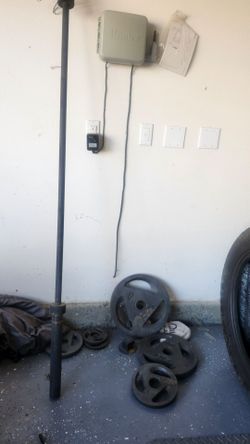 Barbell with Weight Plates Set