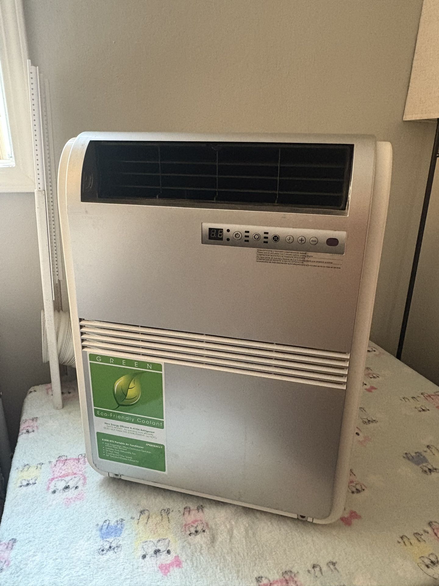 Commercial Cool (CPRB08XCJ) 8000 BTU Portable Air Conditioner with Remote Control