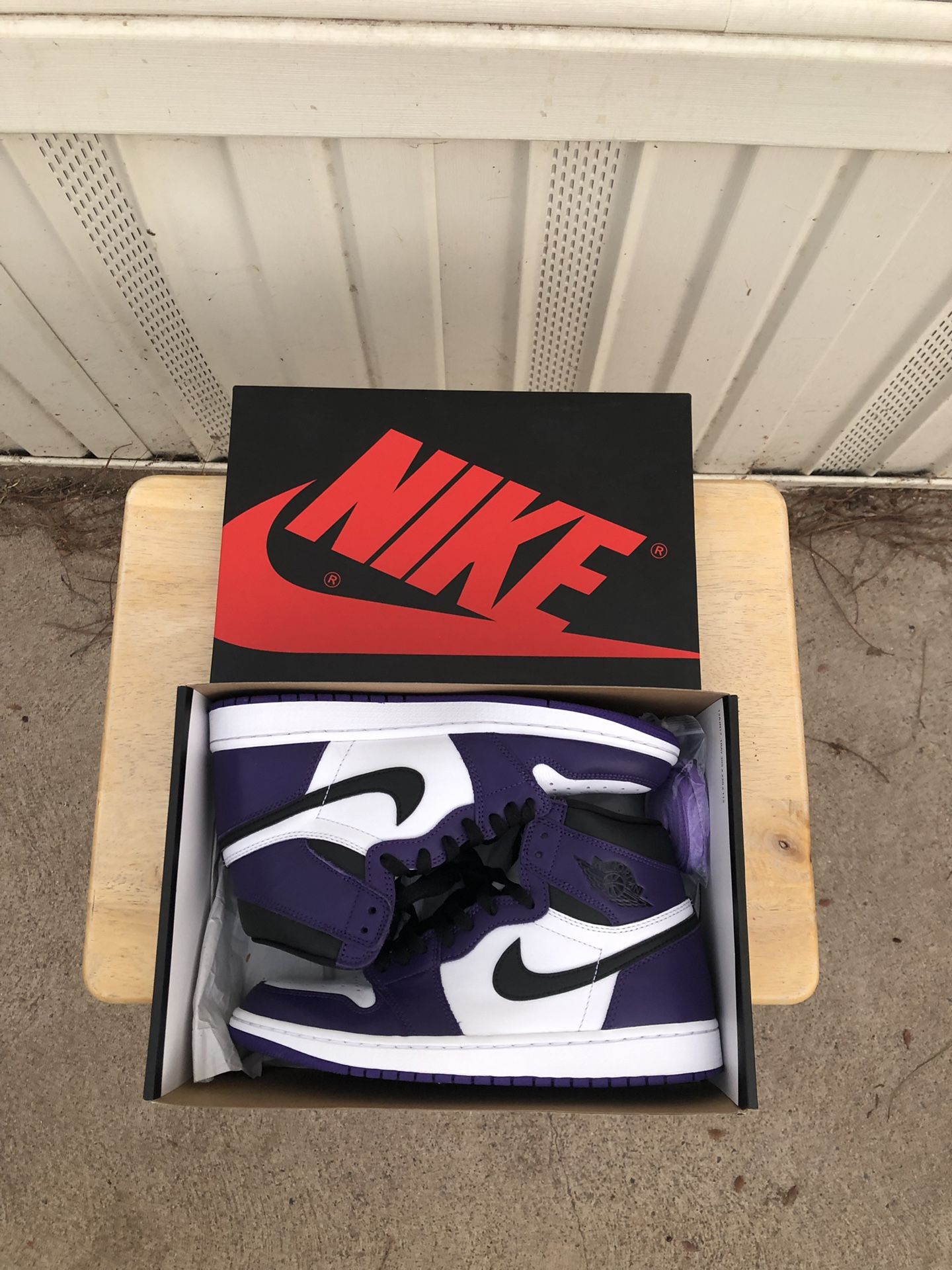 Air Jordan 1 high OG retro “ court purple” size 9