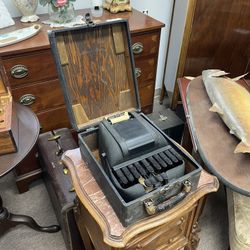 Antique Courtroom Stenotype, with travel case, great condition