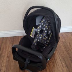 Evenflo Baby Car Seat With Base ( Price Firm!)