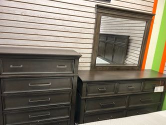 Lindex queen bedroom $599
