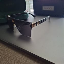 Gucci Glasses/ New 