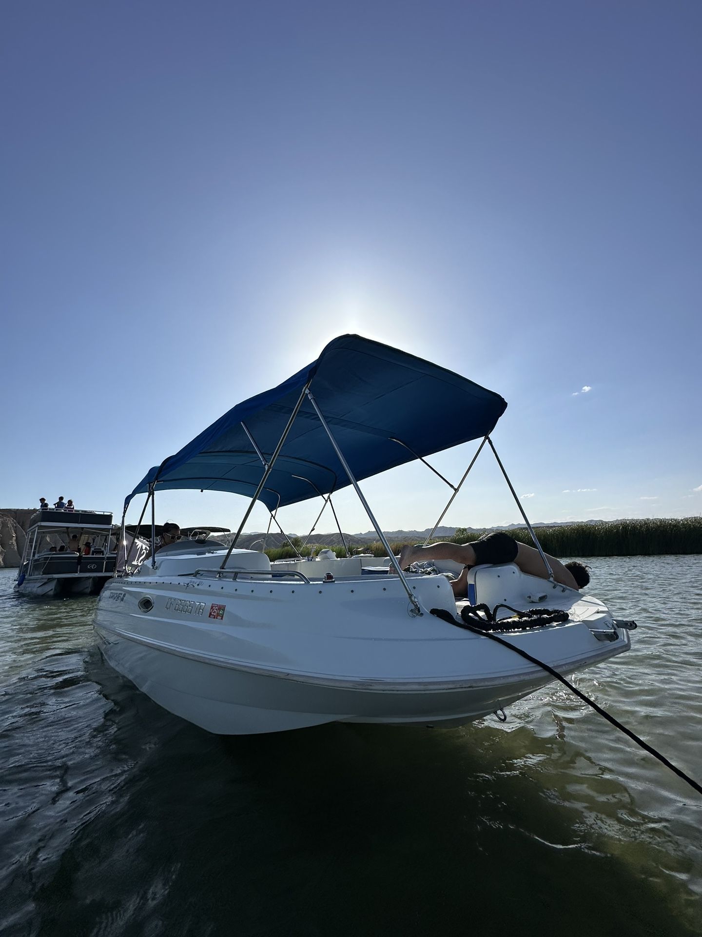 2001 StarCraft Deck Boat