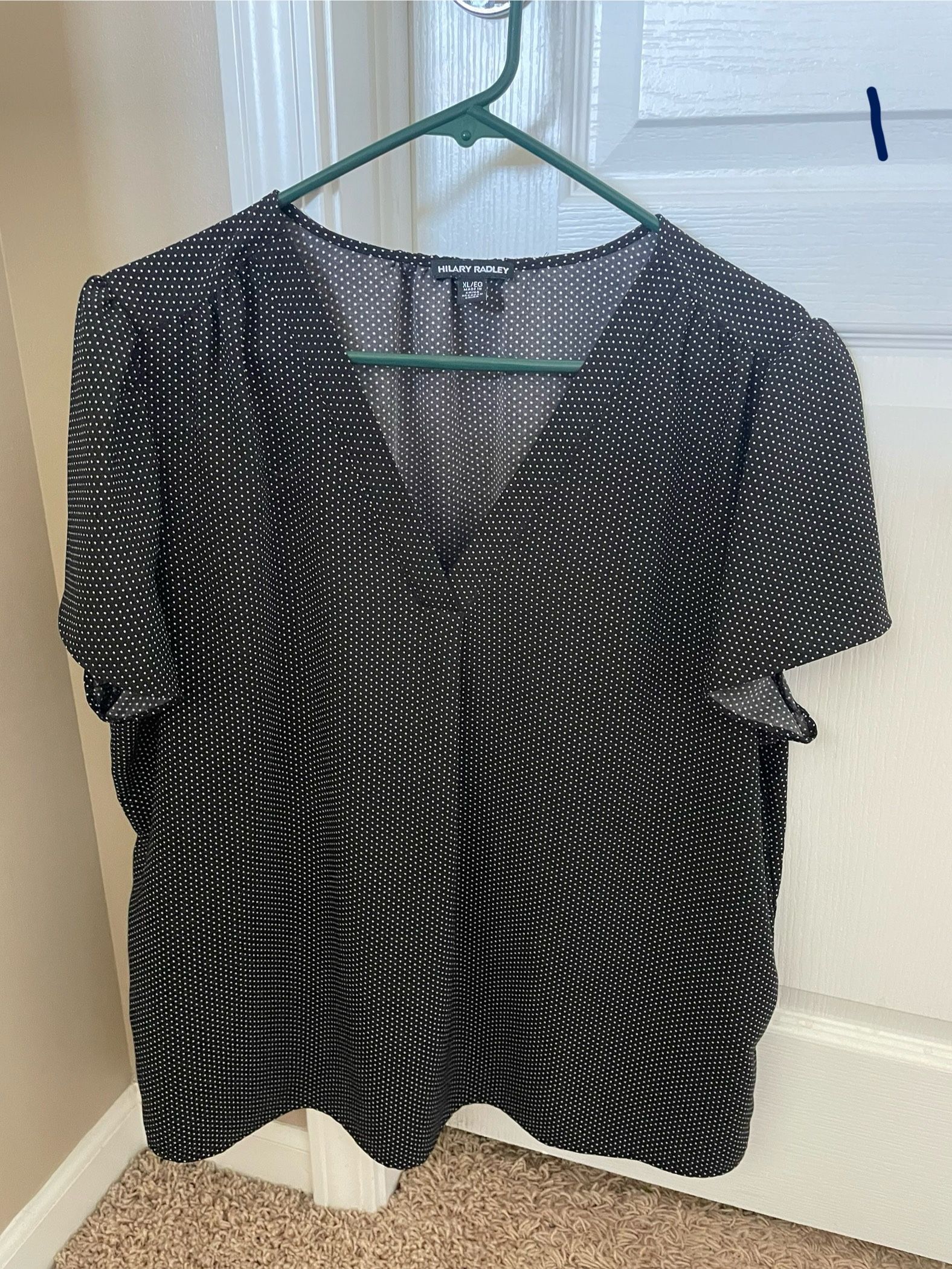 Women’s Short Sleeve Tops/Blouses-Size XL